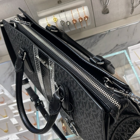 Michael Kors Sheila Medium Signature Logo and Metallic Satchel Crossbody CZ NWT - Picture 7 of 16